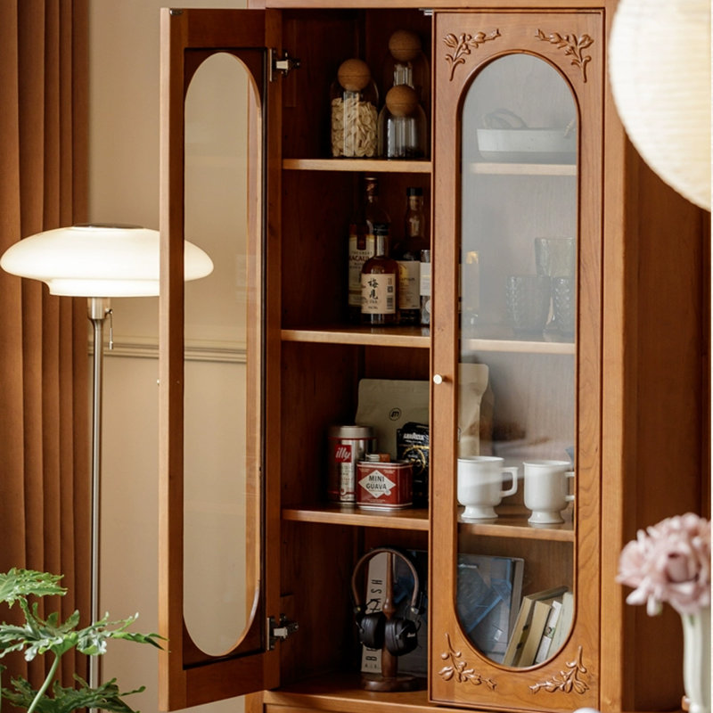 Vitrines en bois massif brun et verre