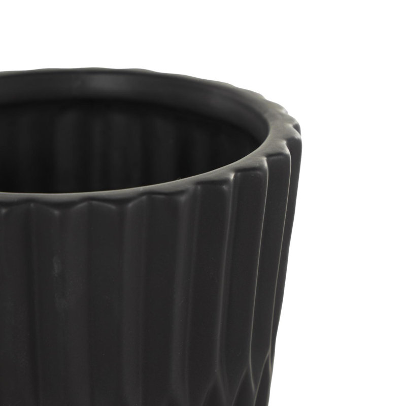 Cole And Grey 3 Piece Ceramic Ribbed Planter With Attached Saucer Set, Black