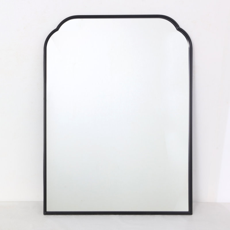 Miroir de salle de bain encadré en métal noir mat à arc cranté de 36 po x 24 po avec tasseau français, 36 po x 24 po
