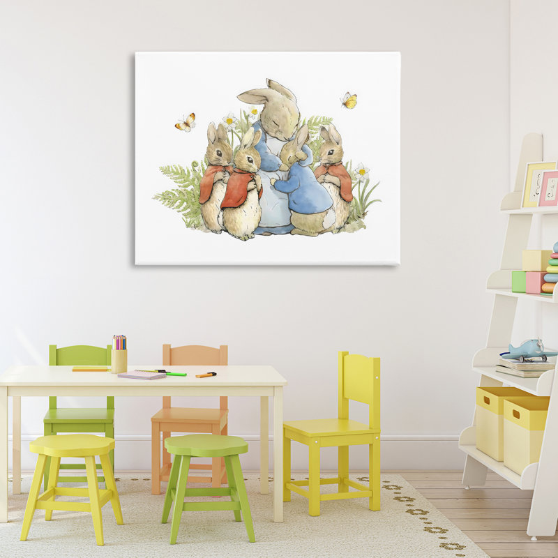 «Hugging Mother Rabbit Canvas», conception par Arlington Prints, H 30 po x l 40 po