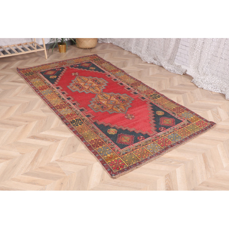 Authentique tapis turc rétro parfait pour rehausser le décor de votre chambre à coucher et de votre salle à manger