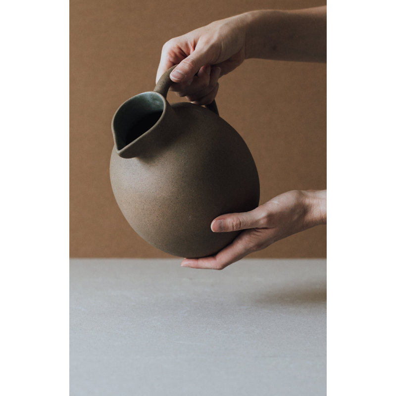 Ball Pitcher