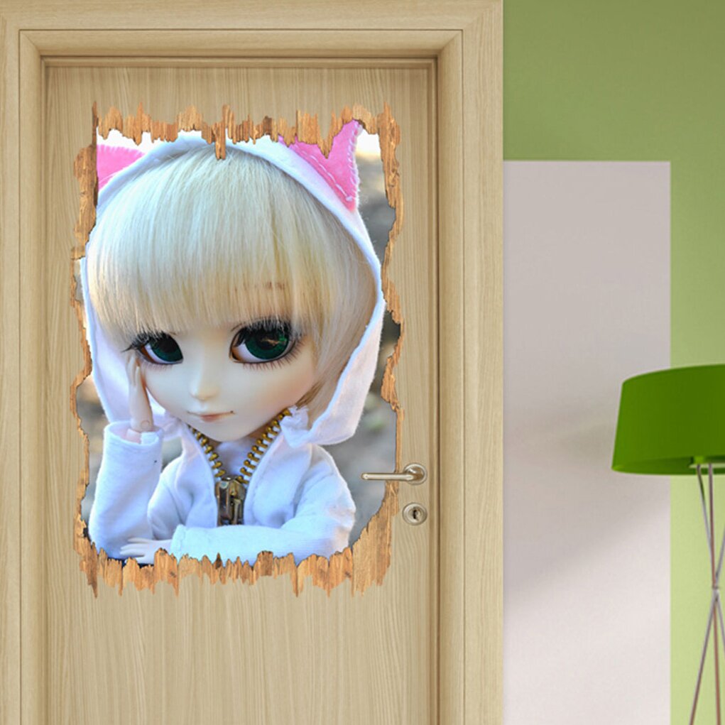 Kleine Pullip Puppe mit Katzenjacke Wandsticker