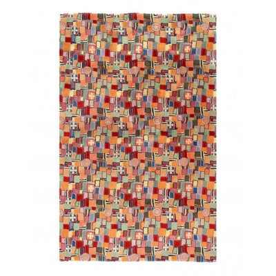 Geometric Area Rug in Red