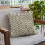 Coussin à pois piqûres-1367993851