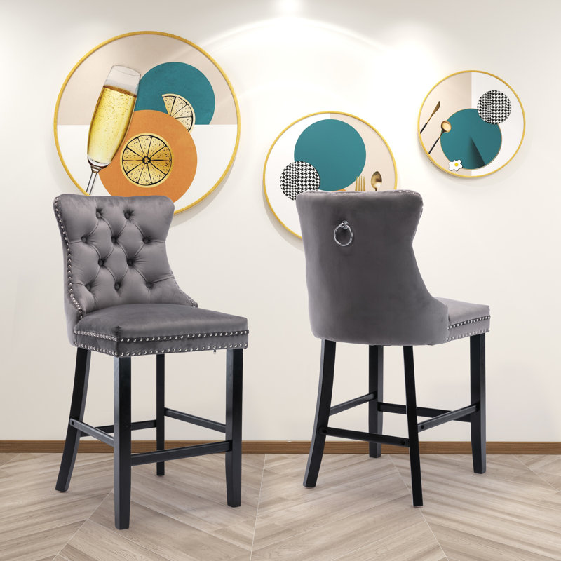 Tabouret de bar 27,2 po Avyonna, Gris, Noir