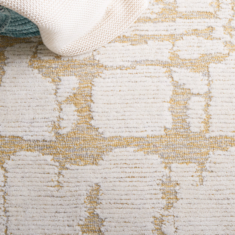 Hand-Tufted Gold and Ivory Wool 8' x 10' Area Rug