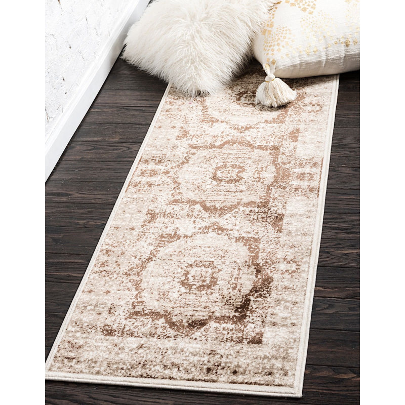 Majestic Oriental Indoor Rug, Runner 2' x 6'