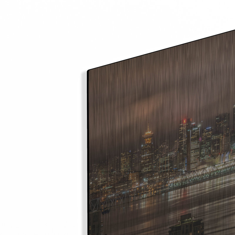 «Vancouver Night» par Tim Oldford, H 12 po x l 16 po