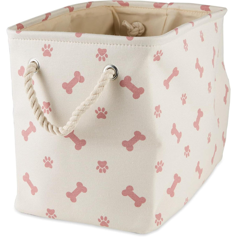 Petit animal de compagnie avec empreinte de pattes et os