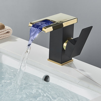 Robinet de salle de bain à un trou
