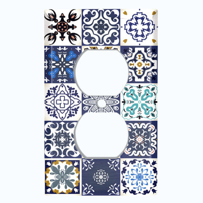 Patterned 1 - Gang Duplex Outlet Standard Wall Plate