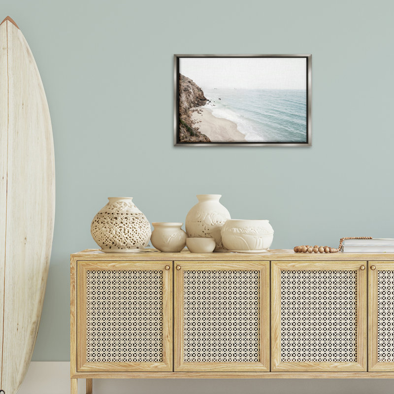 «California Coast Cliff», toile flottante encadrée dorée par Sissi et Seb, Cadre flottant gris lustré, H 17 po x l 25 po