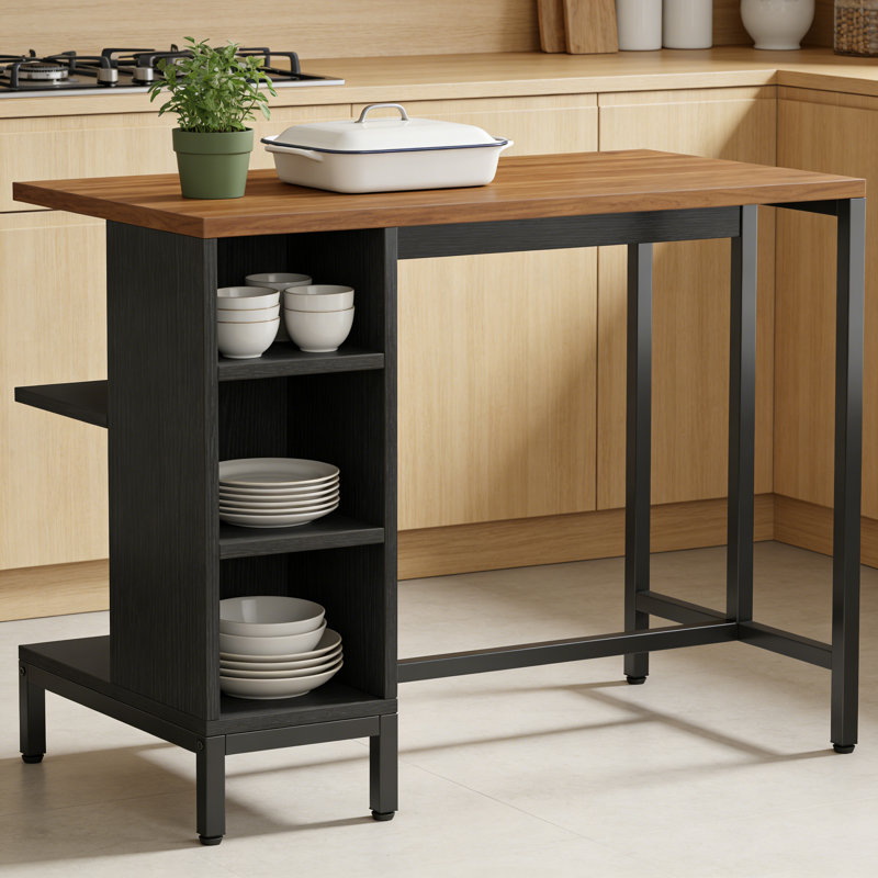 Îlot de cuisine moderne avec base en métal avec comptoir en bois aggloméré et tablettes intégrées pour les espaces de repas et de préparation