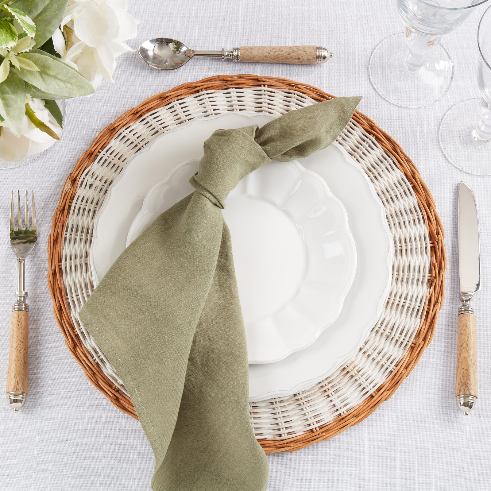 Caliban Reversible Linen Napkin, Olive