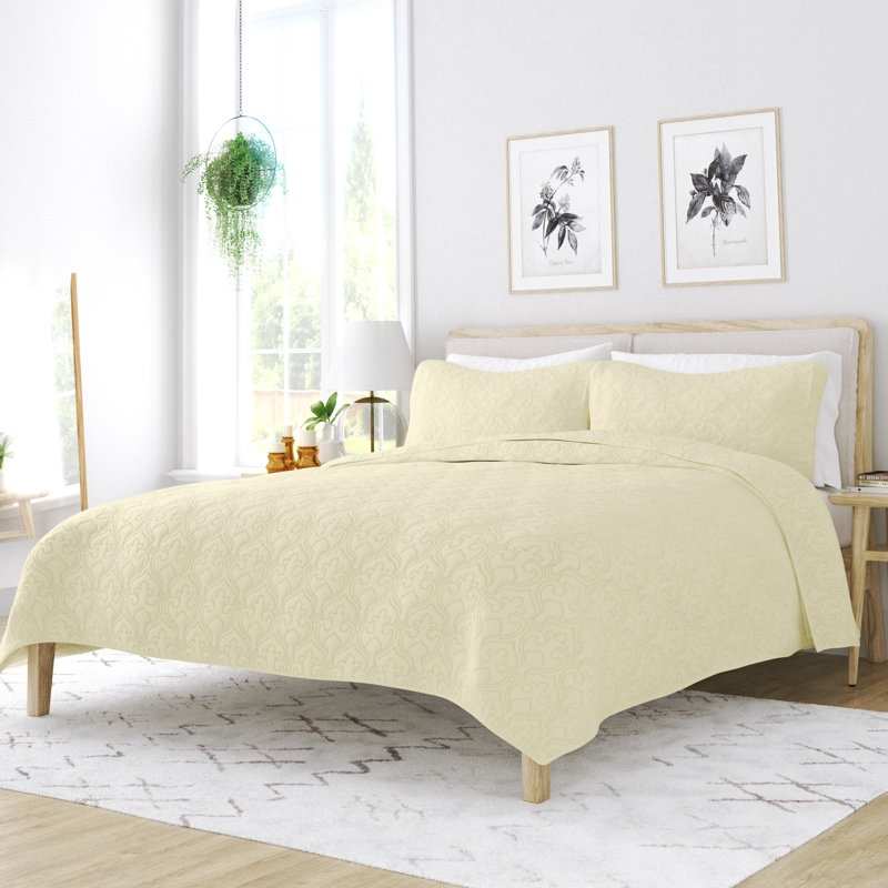 King Yellow Microfiber Quilted Coverlet Set