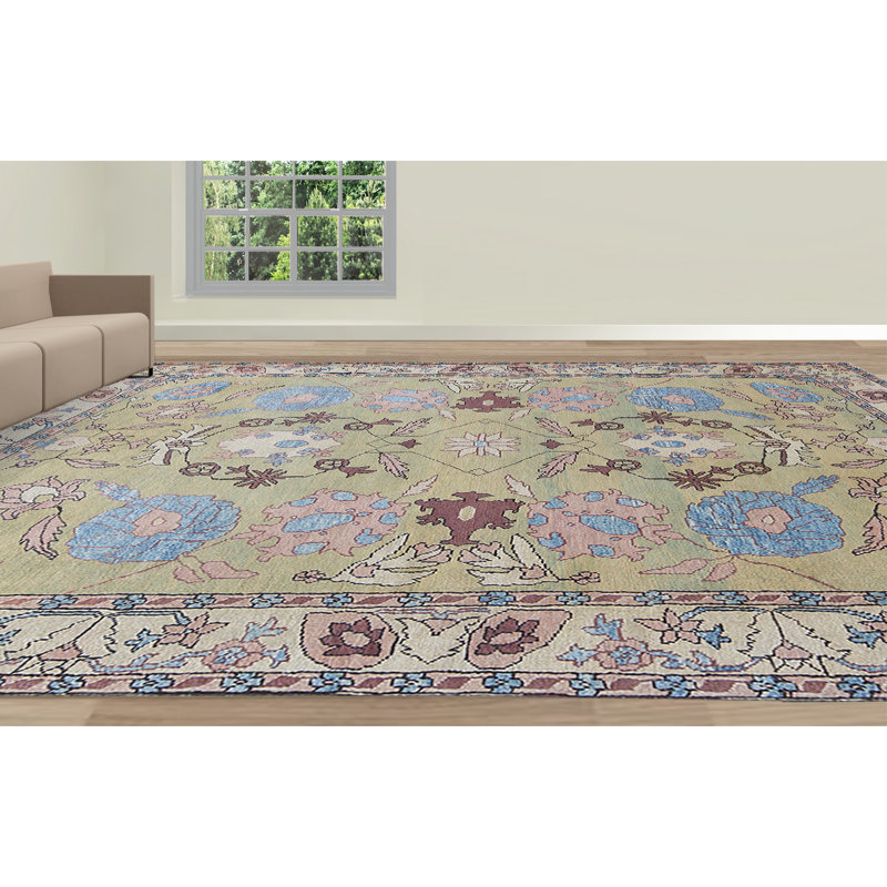 Hand-Knotted High-Quality Light Green Area Rug
