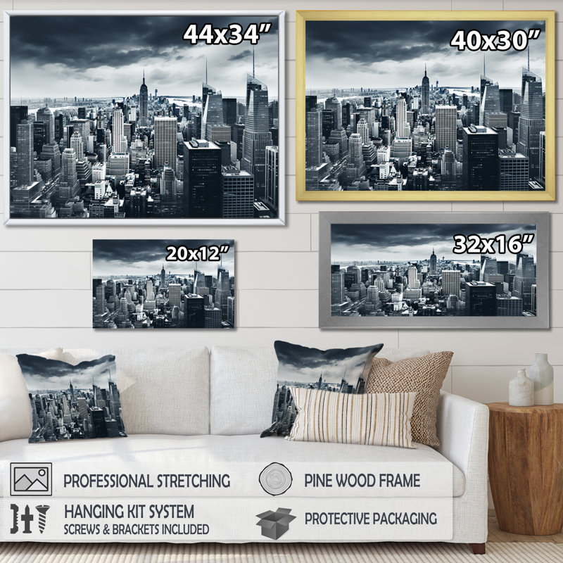 «Skyscrapers Urban Elegance I», reproduction sur toile, H 34 po x l 44 po x P 1,5 po, Cadre naturel flottant