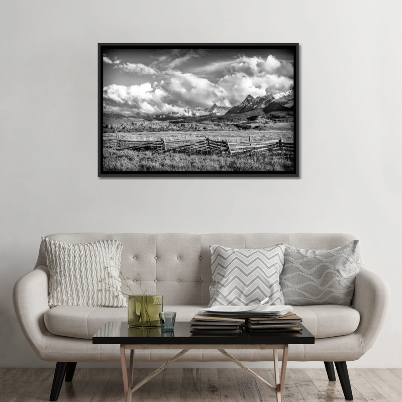 «Colorado Fields» par Dan Ballard, reproduction de photo sur toile, L 26 po x H 18 po x P 1,5 po, Toile avec cadre noir