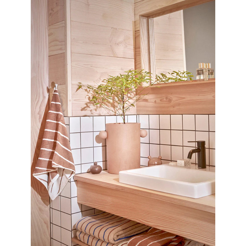 Inka Planter, 16.93" H x 16.73" W x 12.2" D, Natural