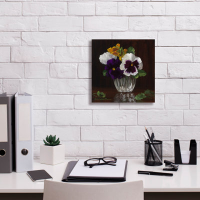 «Four Pansies On Canvas» par Christopher Pierce, reproduction