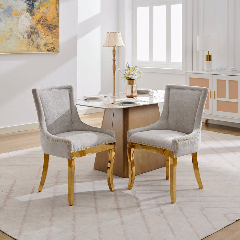 Chaises de salle à manger en chenille de style moderne avec pieds courbés plaqués or et garniture de rivets, Beige