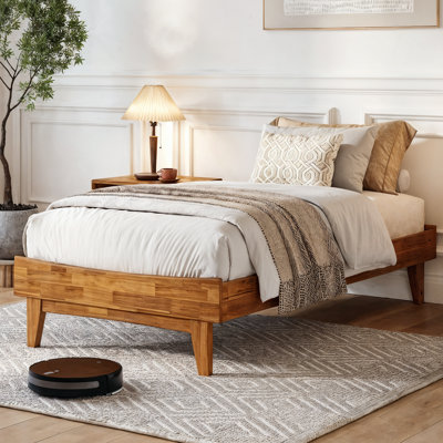 Lit plateforme Coraline en bois robuste, cadre de lit moderne sans tête de lit, supporte jusqu'à 800 lb