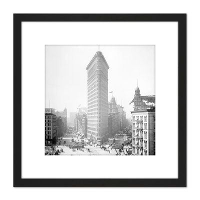 New York Flat Iron Building Vintage - Single Picture Frame Print