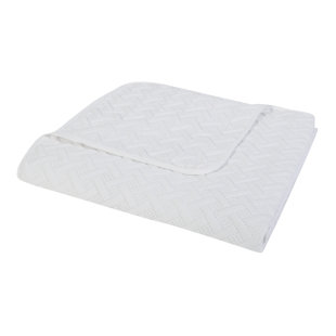 Nina Embossed Basketweave Quilt Set