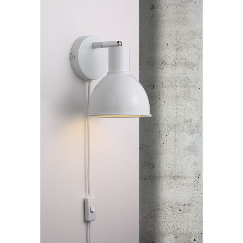 Maddi Spotlight, White