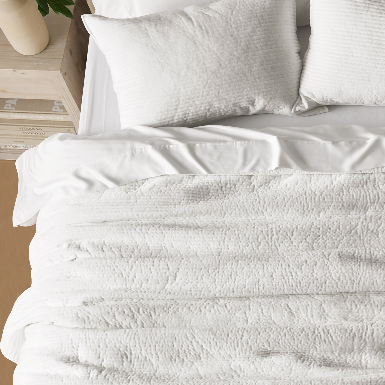 Velvet Quilt Set, King, White