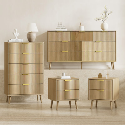 4 Piece Bedroom Set, Dresser And Nightstands Set