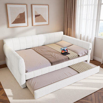 Upholstered Daybed With Usb And Trundle