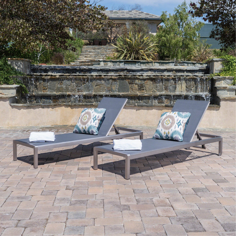 Chaise Lounge (MP2)