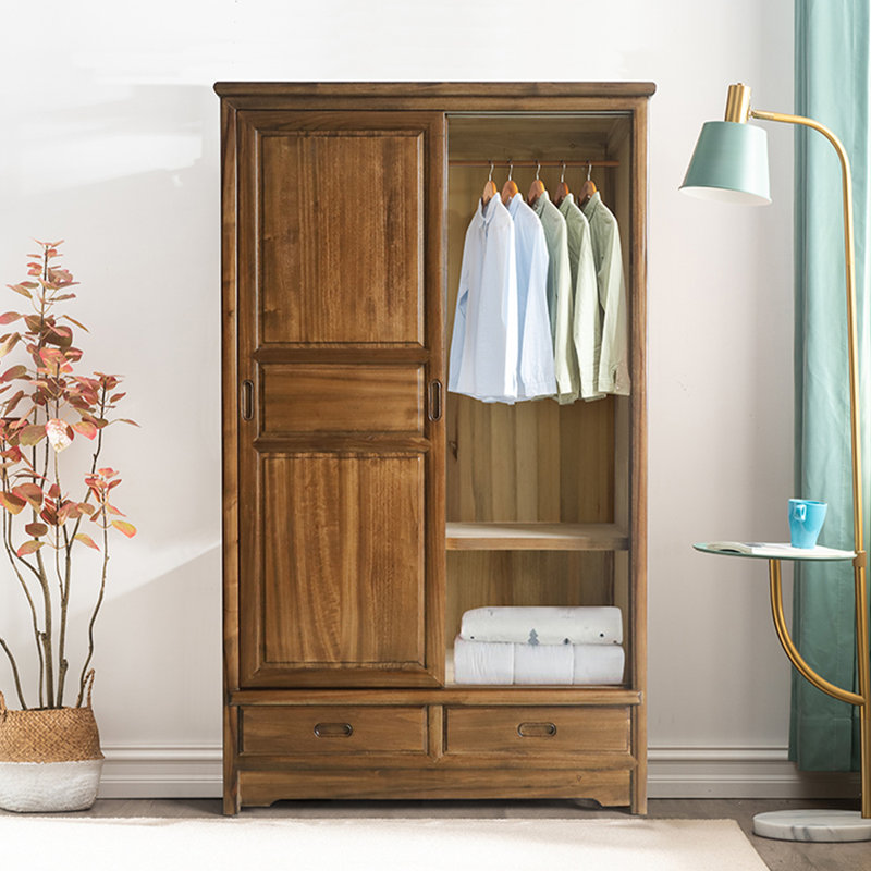 Porte de garde-robe chic en bois