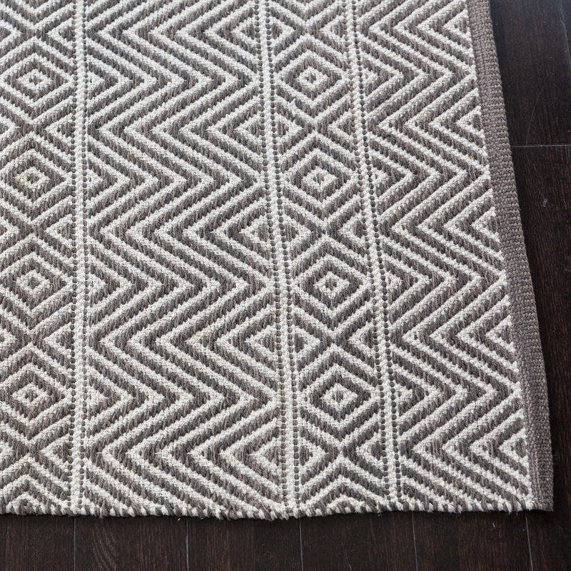 Tapis gris Shannock, Rectangle 4 pi x 6 pi