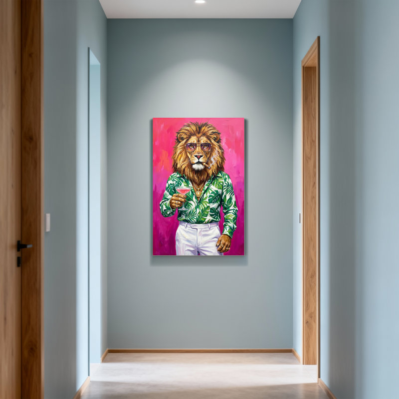 Animaux, lion dans une chemise tropicale tenant un cocktail, H 18 po x l 12 po