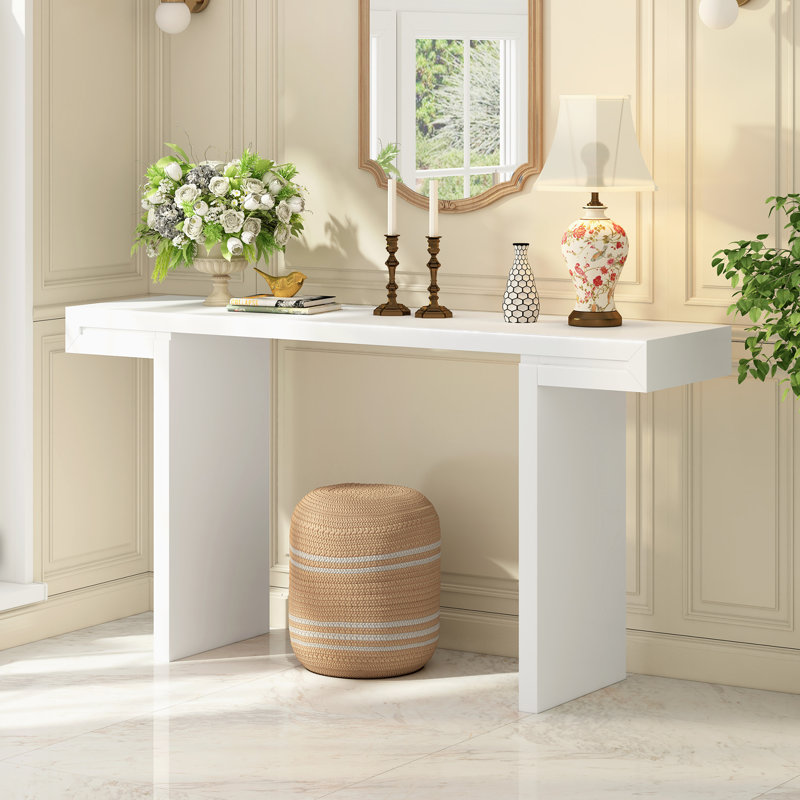 Grande console de 60 pouces aux lignes géométriques épurées, élégante table d'entrée avec finition peinte et pieds réglables