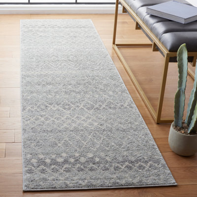 Shackelford 700 Performance Geometric Rug