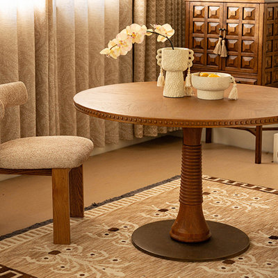 Table ronde en bois massif