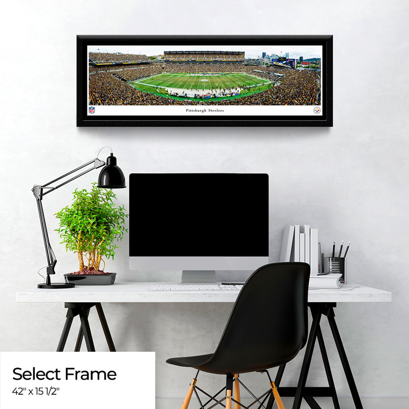 Pittsburgh Steelers par James Blakeway - photographie, H 15 po x l 41,5 po x P 0,75 po, Papier encadré dans un cadre noir