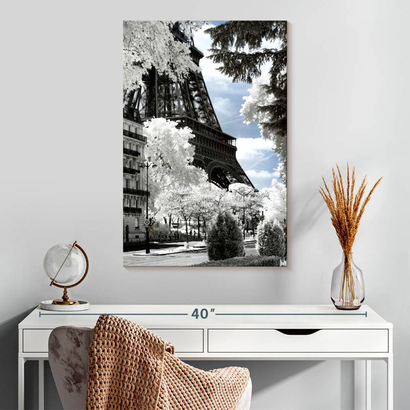 Aime Another Look - Eiffel Tower II, 30" H x 20" W