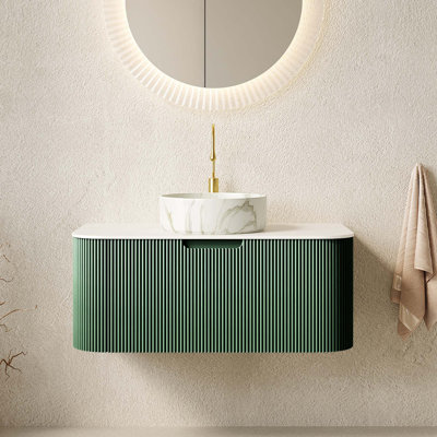 Meuble-lavabo flottant avec rebords courbés et armoire de rangement rayée