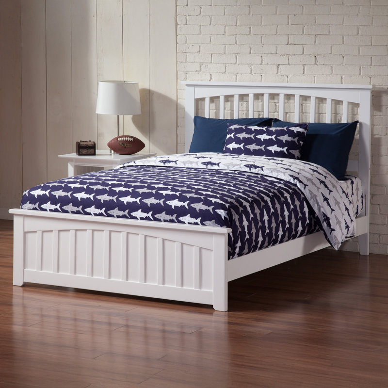 Lit de base en bois massif Brunelle avec pied de lit assorti, Simple, Blanc