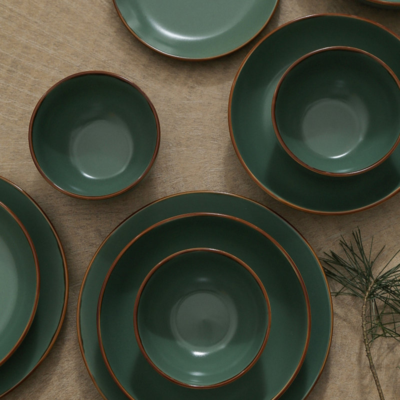 Green Ceramic 32-Piece Dinnerware Set with Gold Detailing