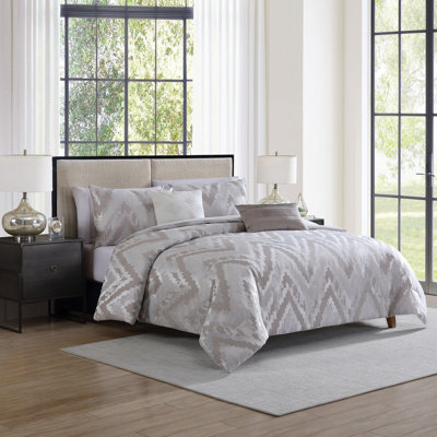 Ensemble d'édredon en jacquard zigzag gris clair 5 pièces Tahari Home Lilliana