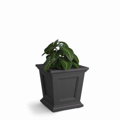 Anastassia Planter Box
