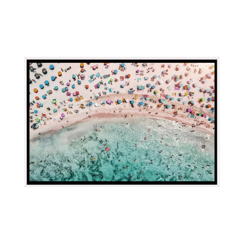 «Beachy» par Honeymoon Hotel - impression, Pas de tapis, H 26 po x l 40 po x 1,5 po, Toile blanche encadrée