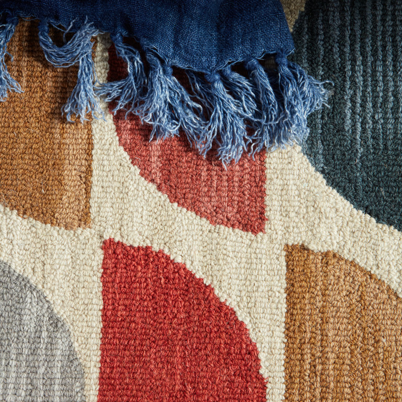 Tapis rouge / noir / orange en laine touffeté à la main à motif géométrique Beaman, Rectangle de 5 pi x 8 pi