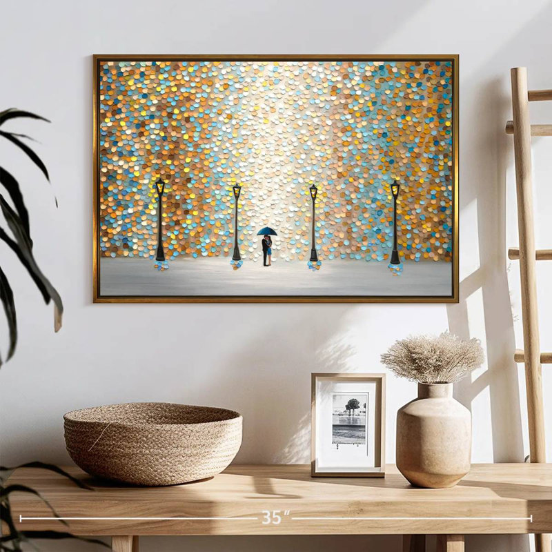 Baiser sous la pluie dorée, Cadre flottant doré, 25 po x 17 po